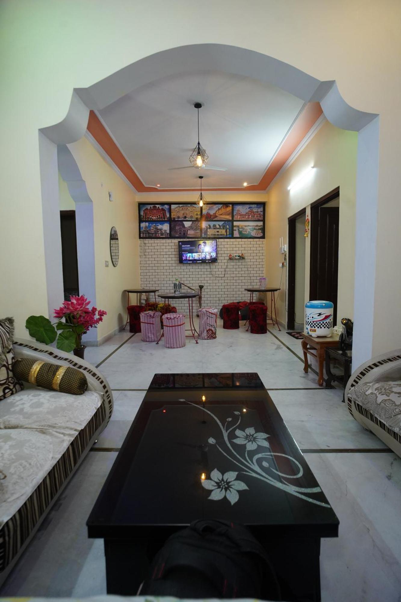 Om Trance Homestay Jaipur Bagian luar foto