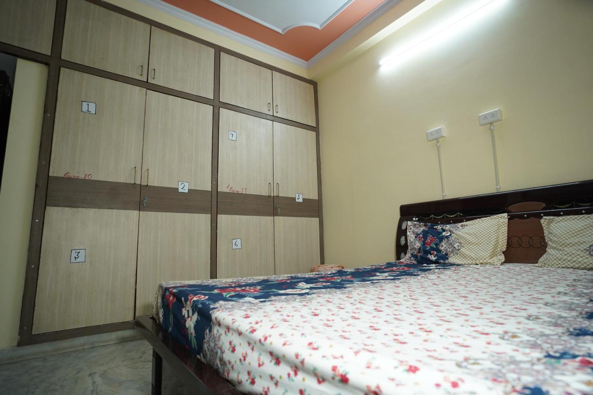 Om Trance Homestay Jaipur Bagian luar foto