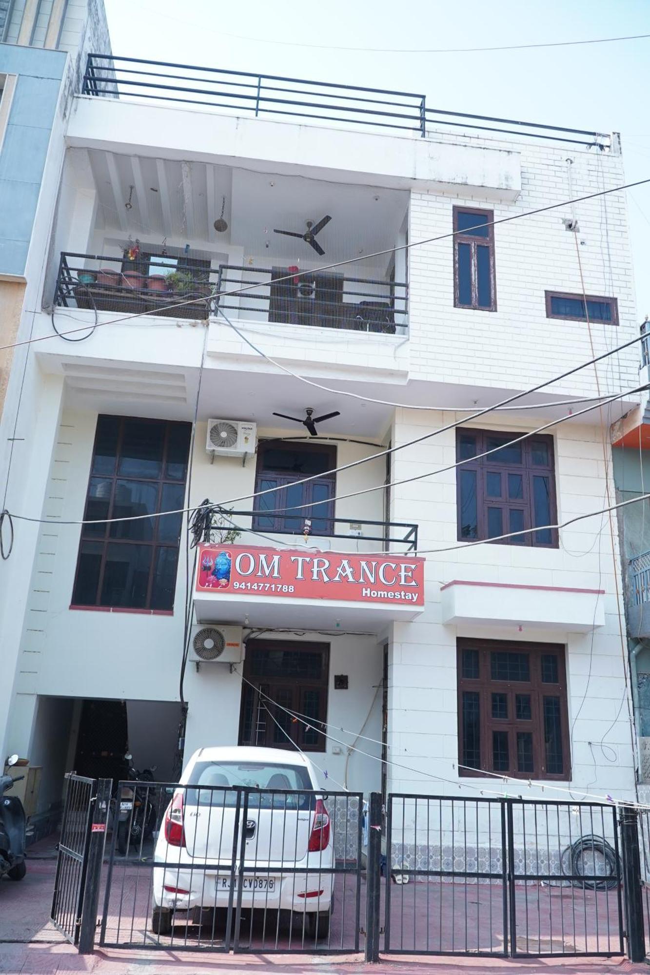 Om Trance Homestay Jaipur Bagian luar foto
