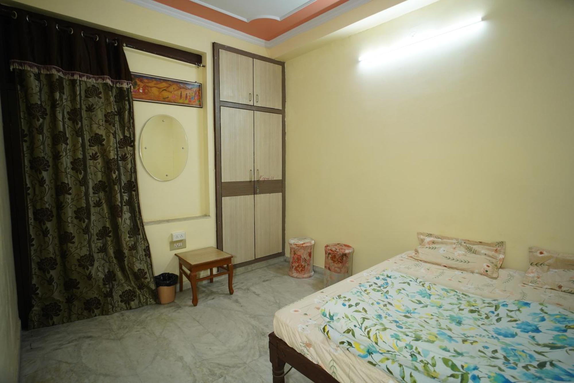 Om Trance Homestay Jaipur Bagian luar foto